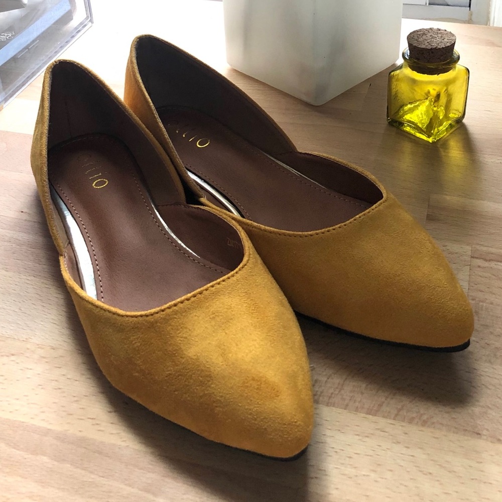 Ollio mustard yellow flats